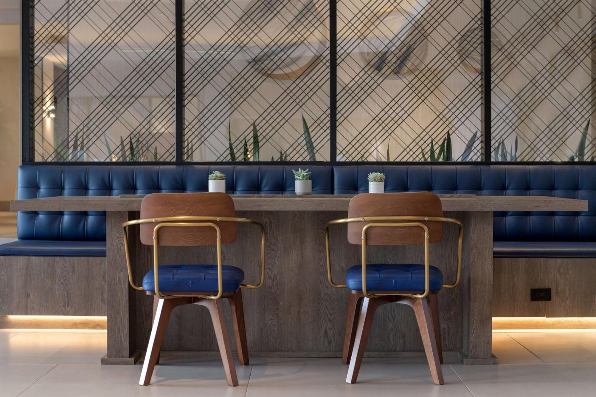 Doubletree By Hilton San Francisco South Airport Blvd Hotell South San Francisco Exteriör bild